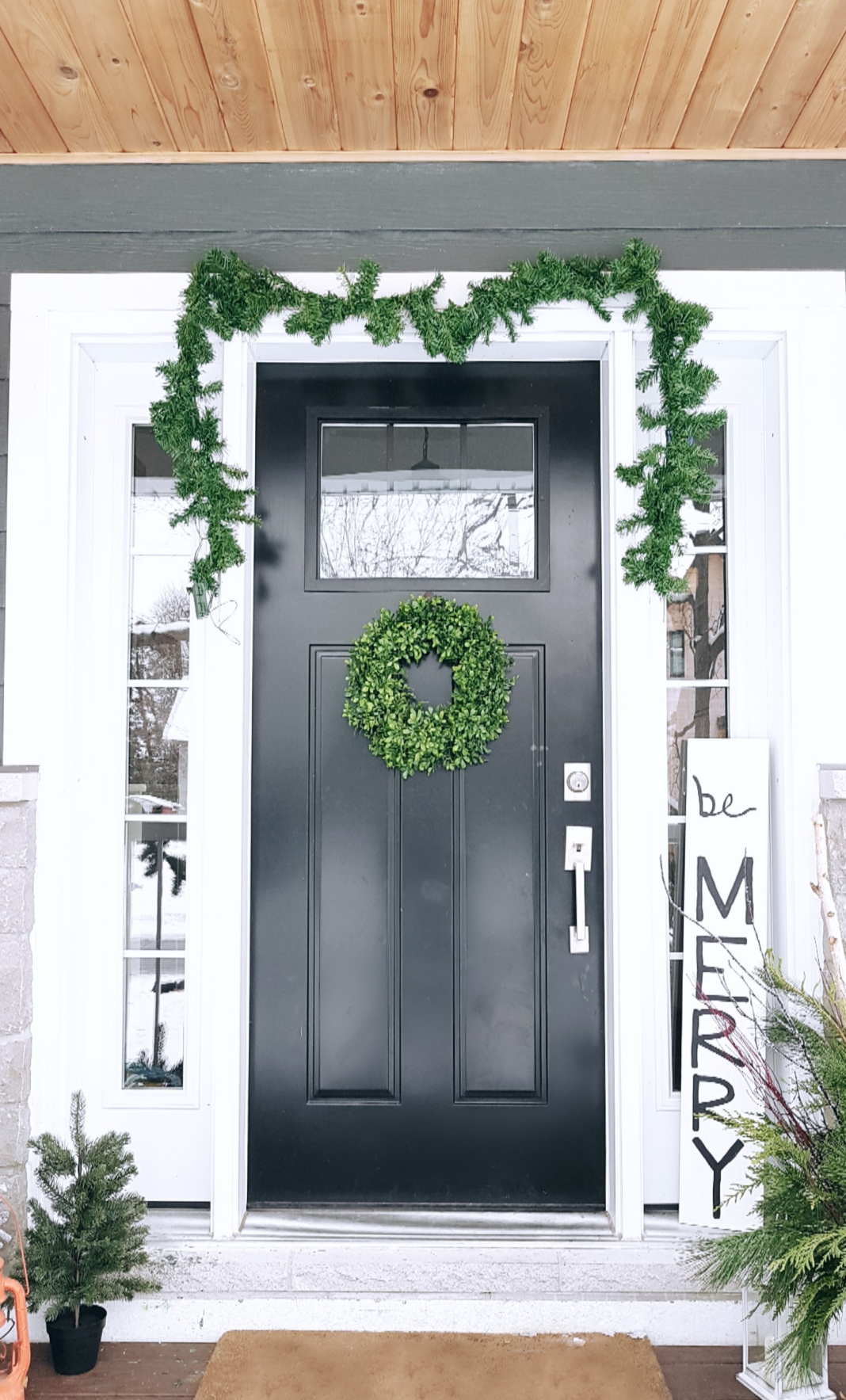 Easy Christmas Front Porch Decorating Ideas THE SWEETEST DIGS