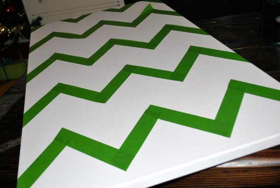 DIY Chevron Patterned Canvases