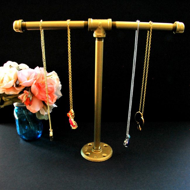 Diy Pipe Jewelry Stand The Sweetest Digs