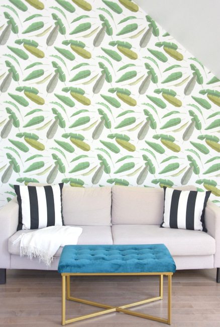 Want to get that hollywood glam, tropical, palm leaf look? Check out this banana leaf wallpaper that is a fraction of the price and removable! Makes an amazing decor statement in a living room or any space in the house. Click through to see how I installed it myself and got a high end look for less. 