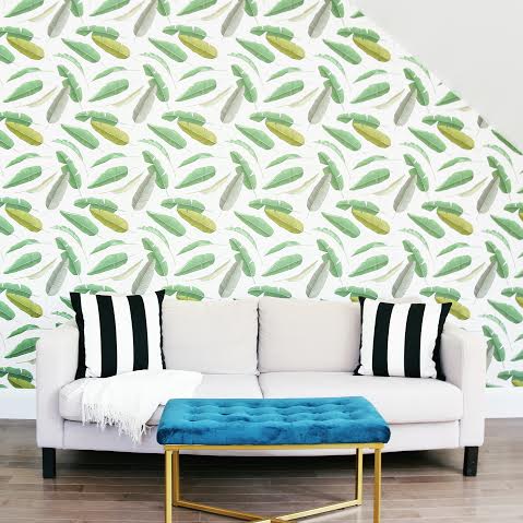 Want to get that hollywood glam, tropical, palm leaf look? Check out this banana leaf wallpaper that is a fraction of the price and removable! Makes an amazing decor statement in a living room or any space in the house. Click through to see how I installed it myself and got a high end look for less.