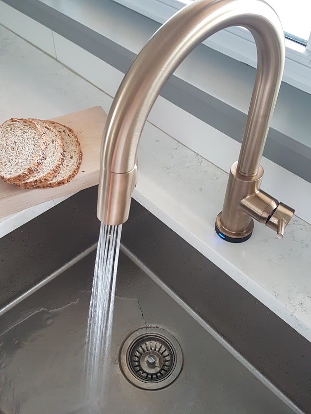 Fixing My Design Mistake With A Gold Kitchen Faucet by Delta - THE