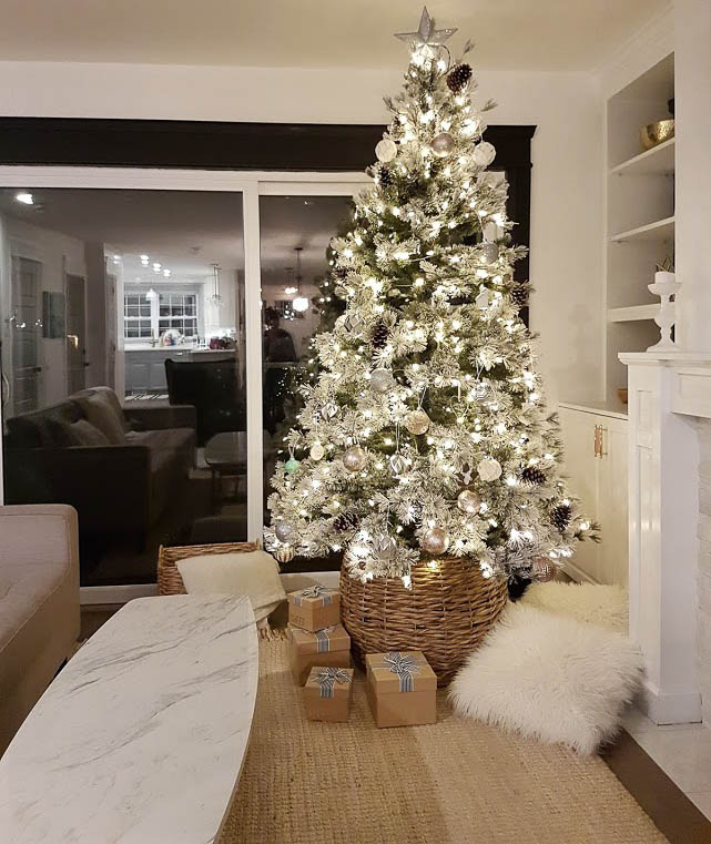 How beautiful is this flocked Christmas Tree decorated with