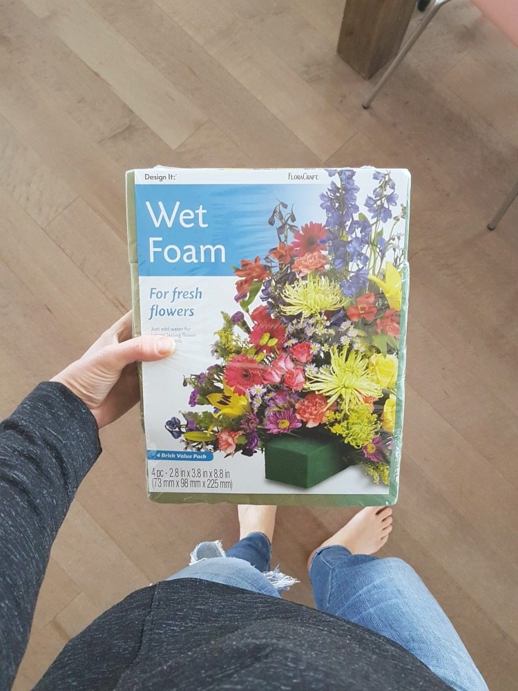 https://thesweetestdigs.com/wp-content/uploads/2018/04/floracraft-wet-foam.jpg