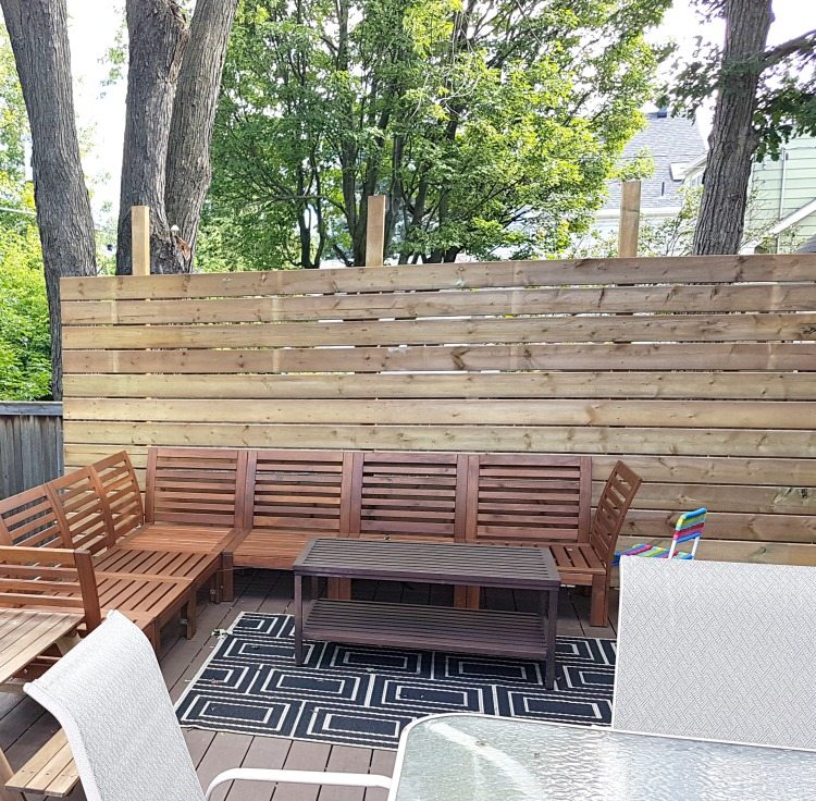 How to Build a DIY Cedar Privacy Screen