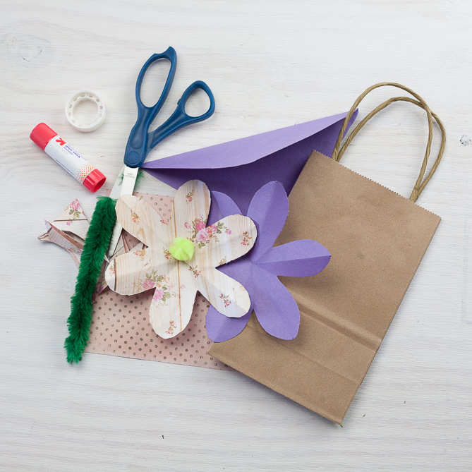 Paper Bag Craft for Spring - THE SWEETEST DIGS