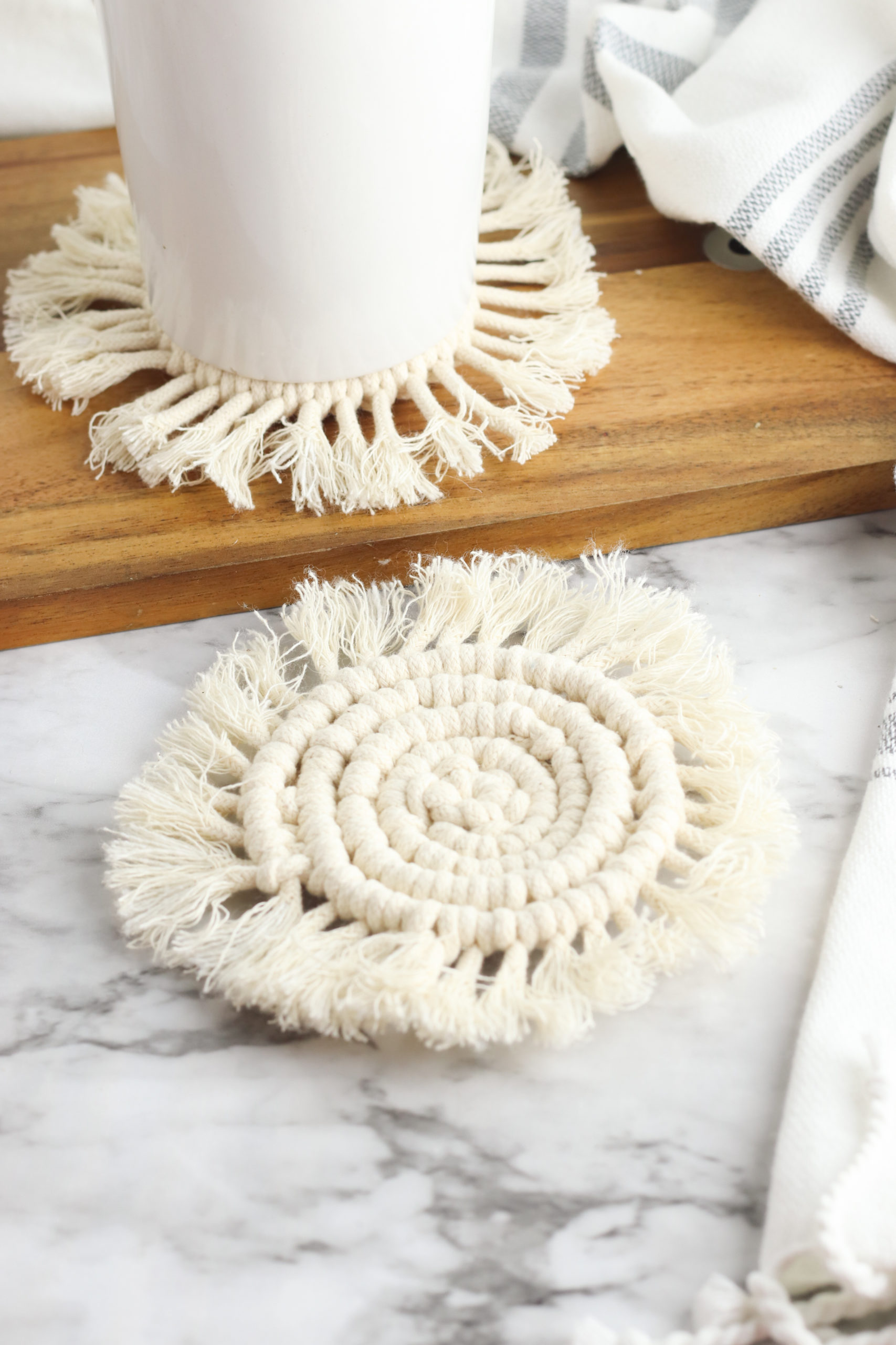 boho-macram-coaster-step-by-step-tutorial-the-sweetest-digs