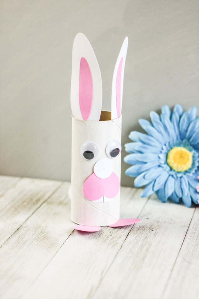 Easter Craft: DIY Bunny Toilet Paper Roll - THE SWEETEST DIGS